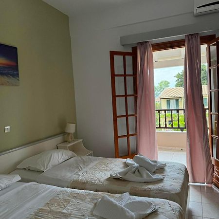 Villa Sofia Acharavi  Exteriör bild