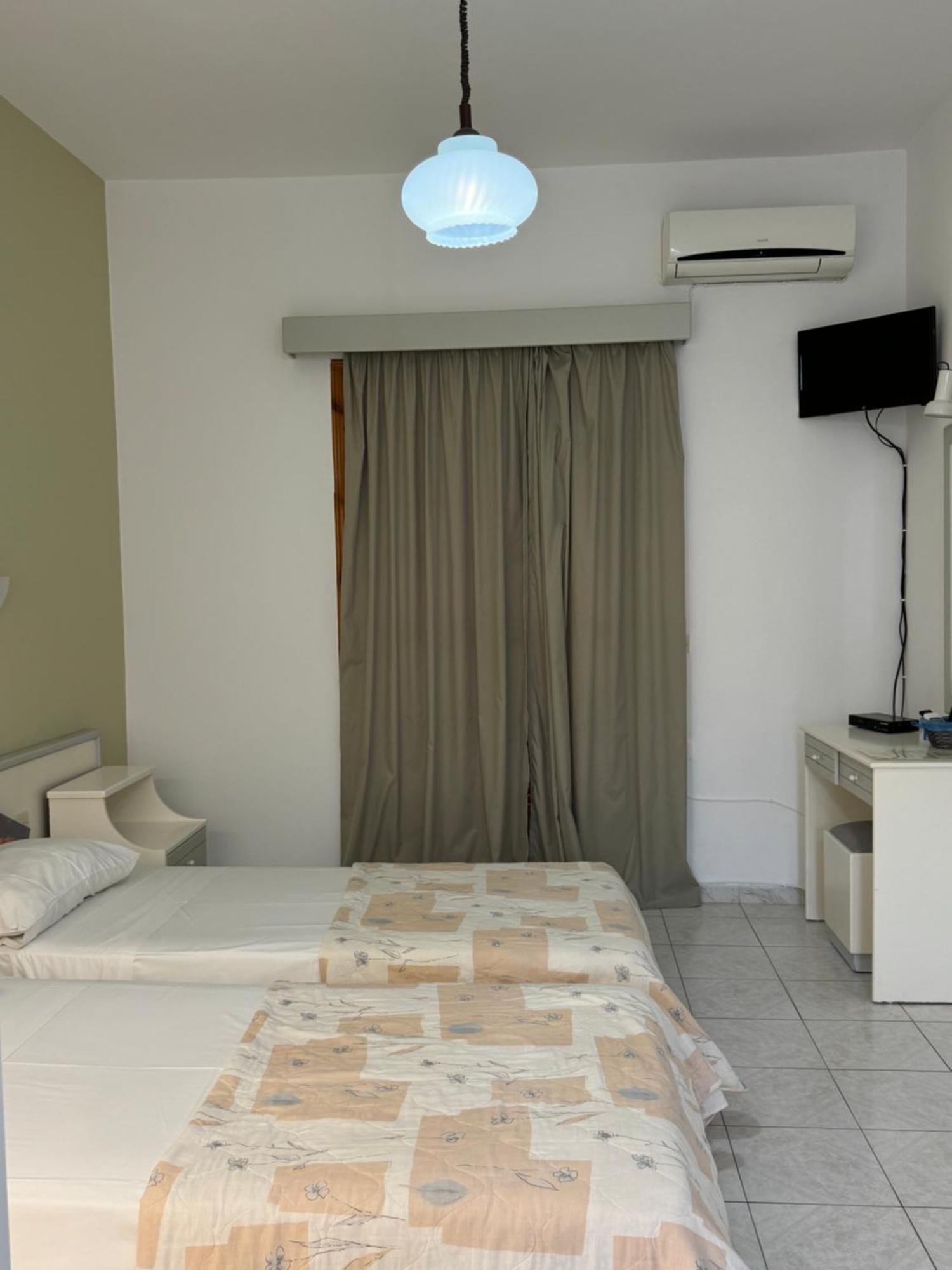 Villa Sofia Acharavi  Rum bild