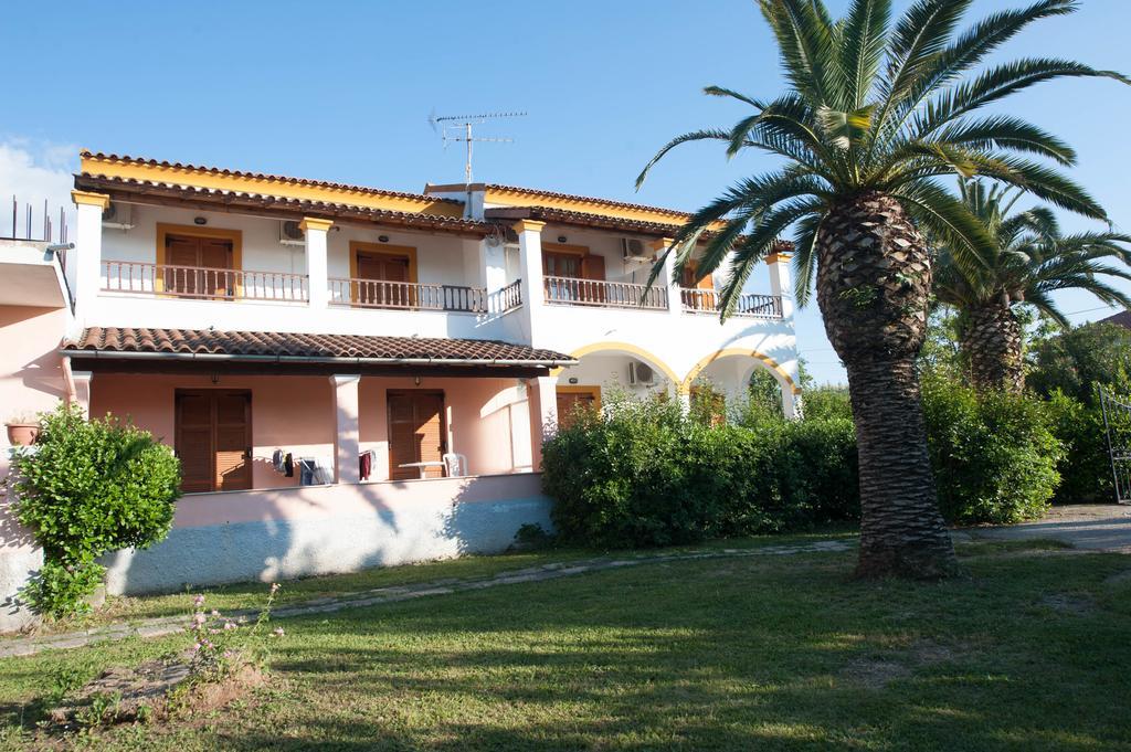 Villa Sofia Acharavi  Exteriör bild